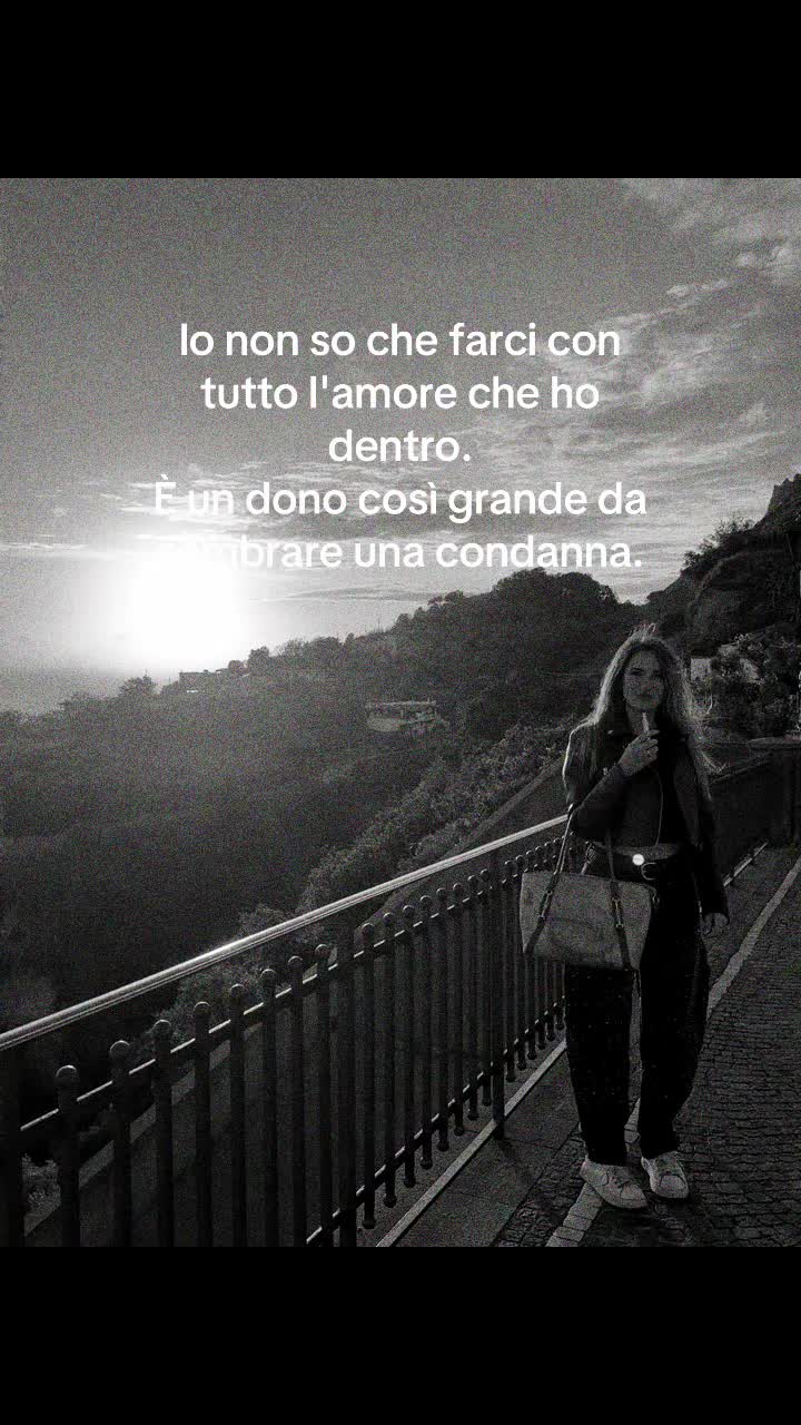 @Mariacristinaperoni