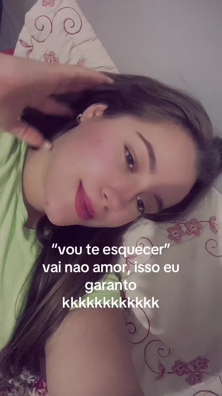 @Lavyniacorrea_