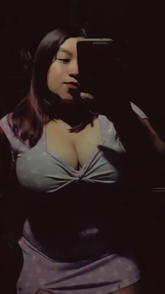@Andrea 🦋🍒