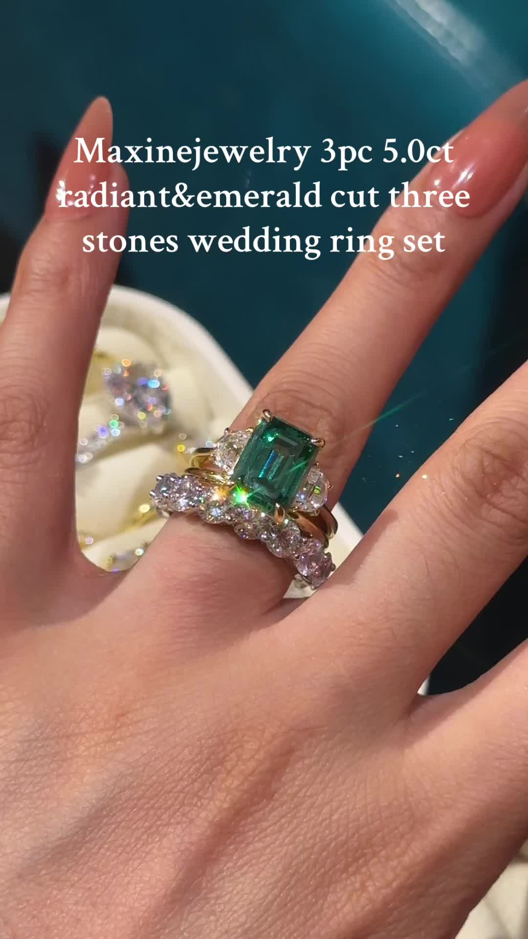 @Maxinejewelry_official