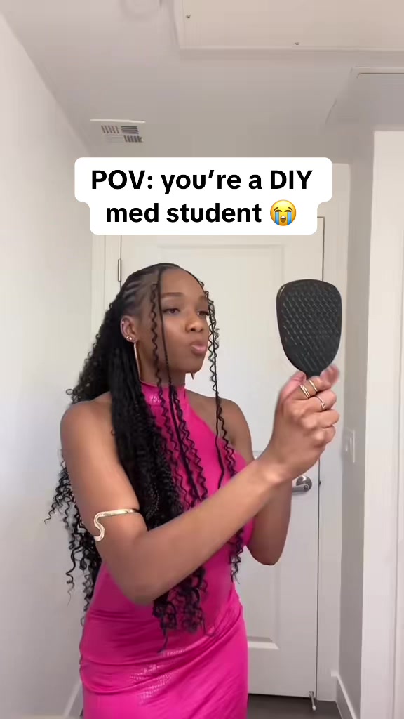 @Bobbi | Med Student