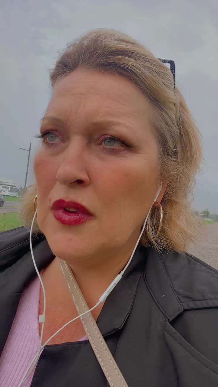 @Jenni