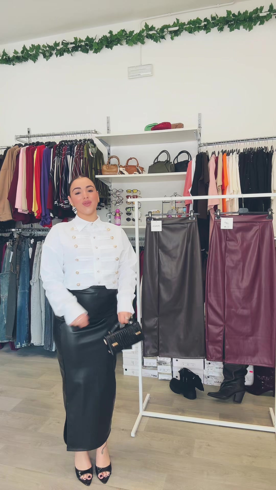 @GossipGirlShop🛍️