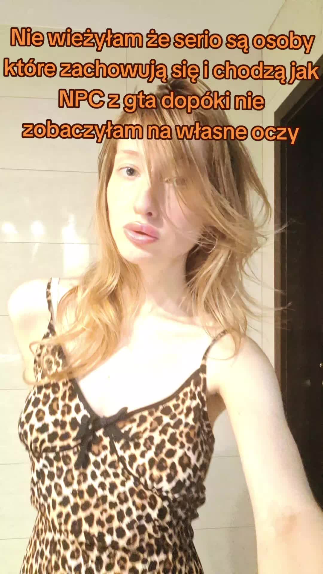 @amelianital