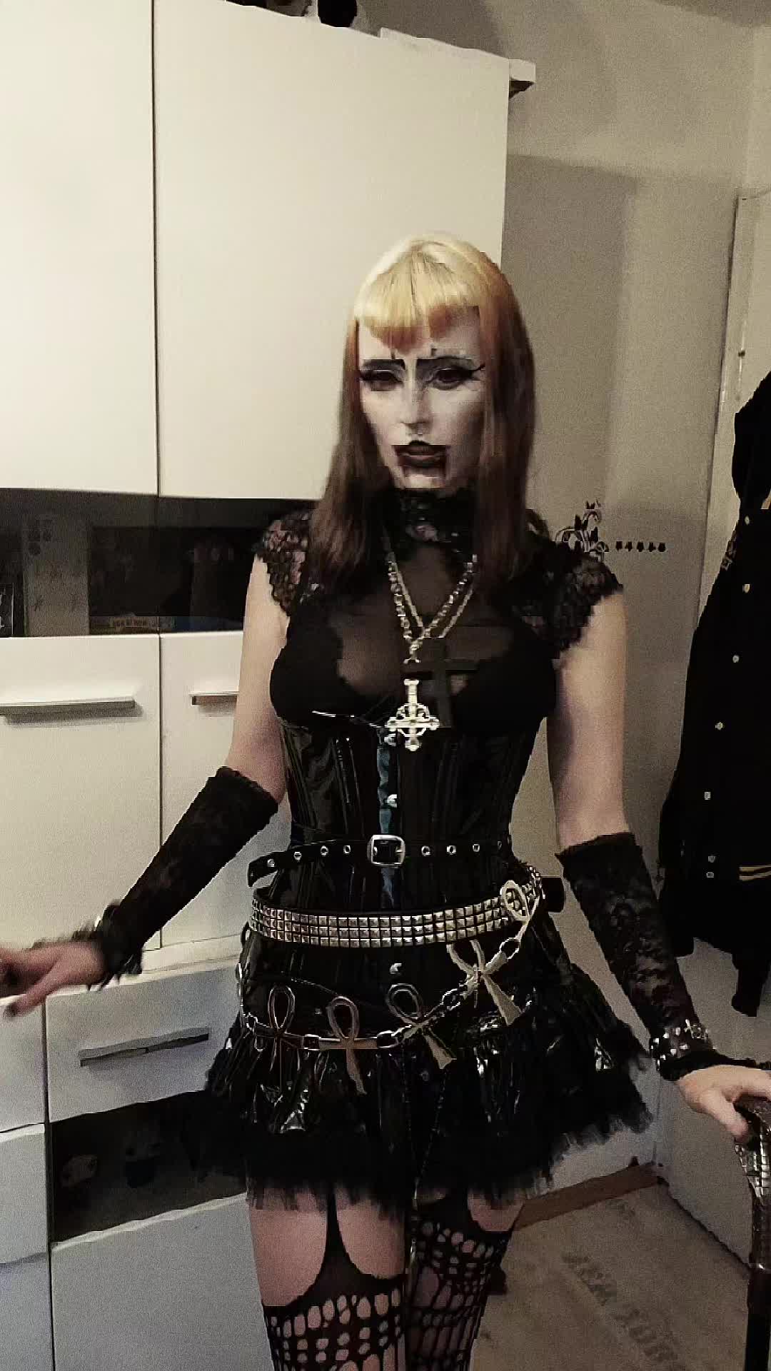 @🦇