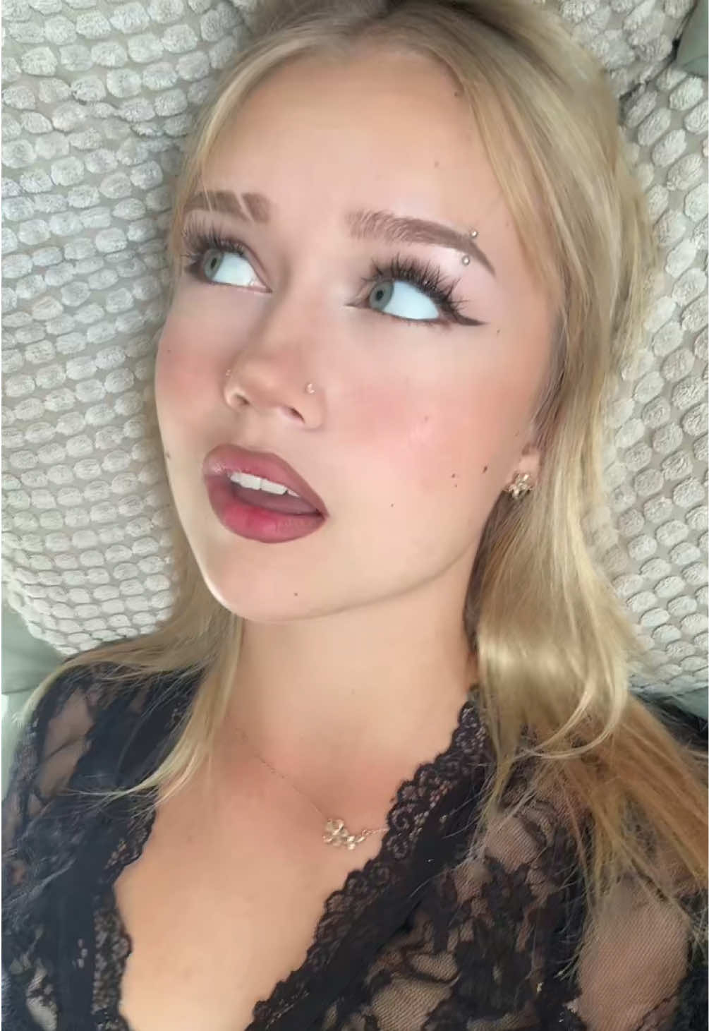 @Lara 💘