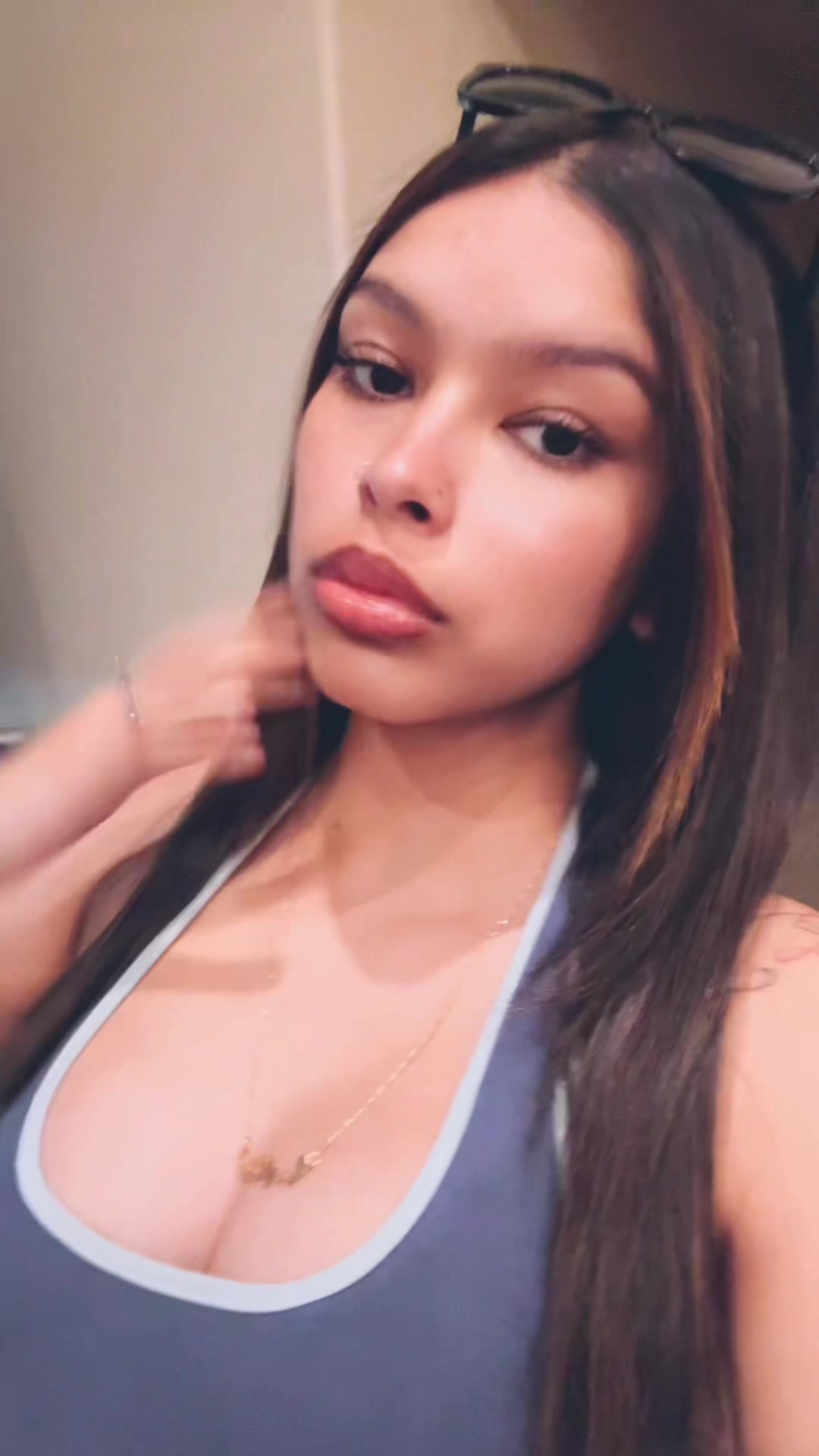 @𝑐🍒🥂