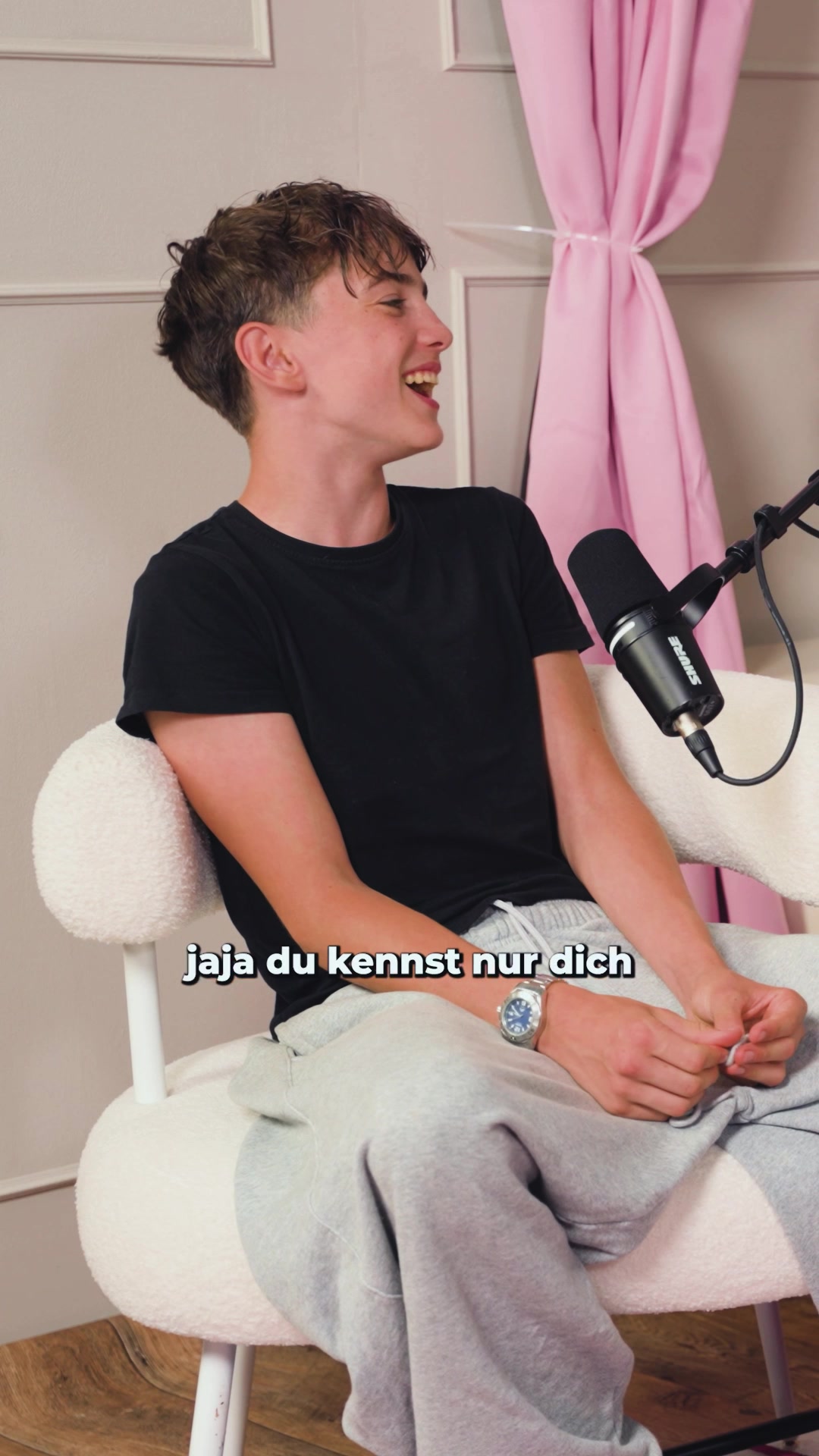 @deinemutter.podcast