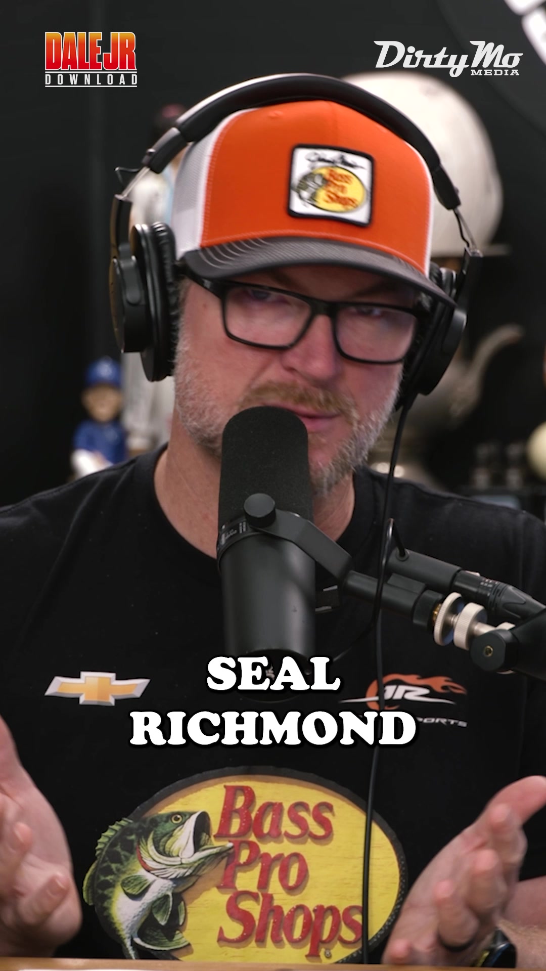 @Dirty Mo Media