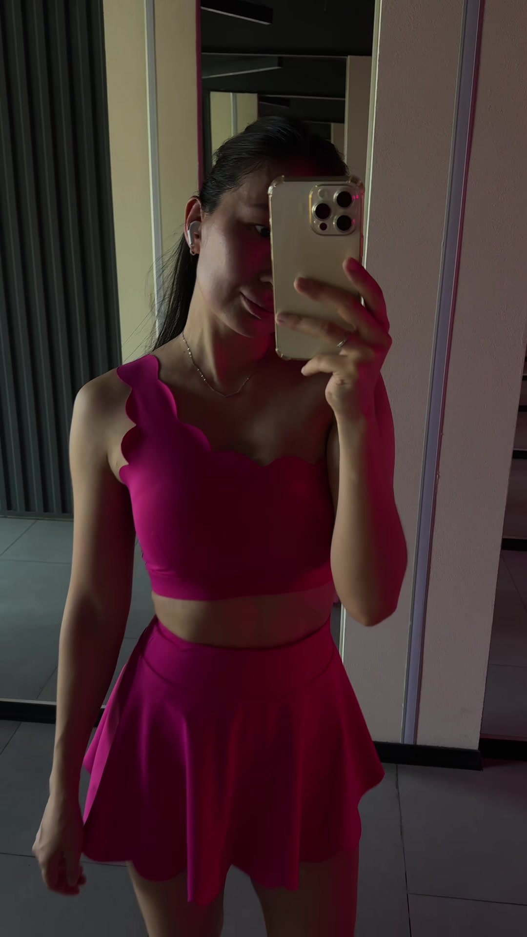 @Ais