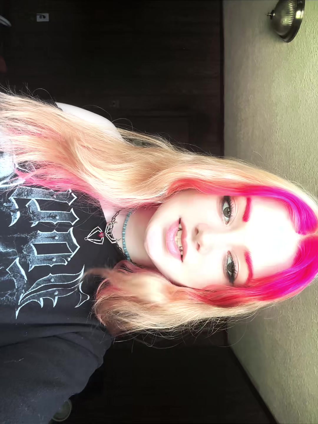 @Bella_9_9_9