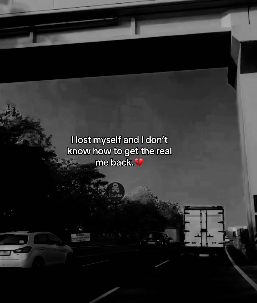 @BROKEN SOUL💔🥀.