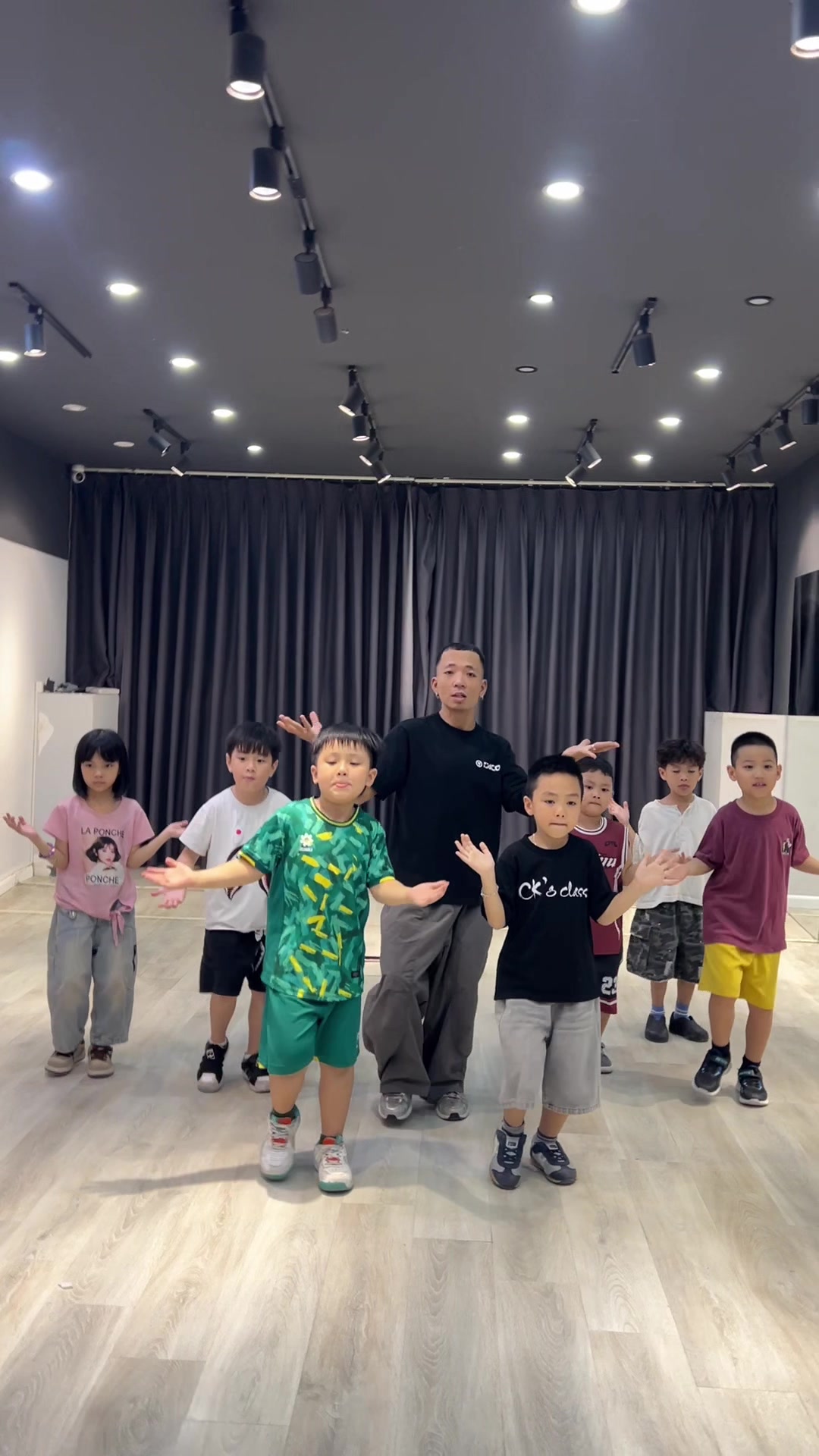 @Công Zẻo 🐍