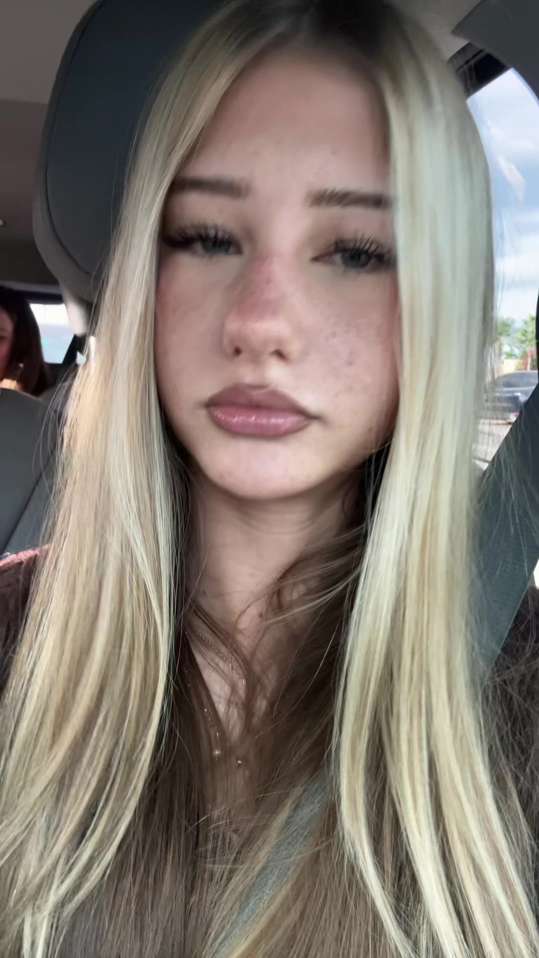 @isabella dimov