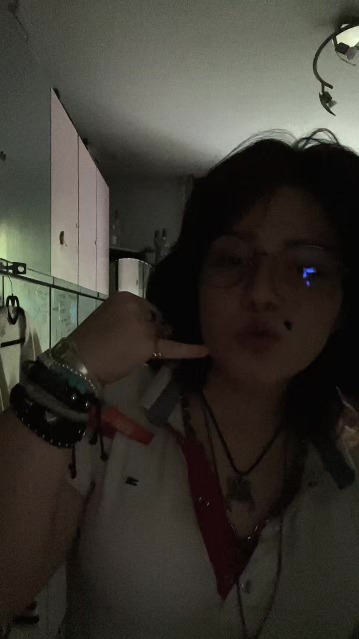 @Coco🦇𖣂