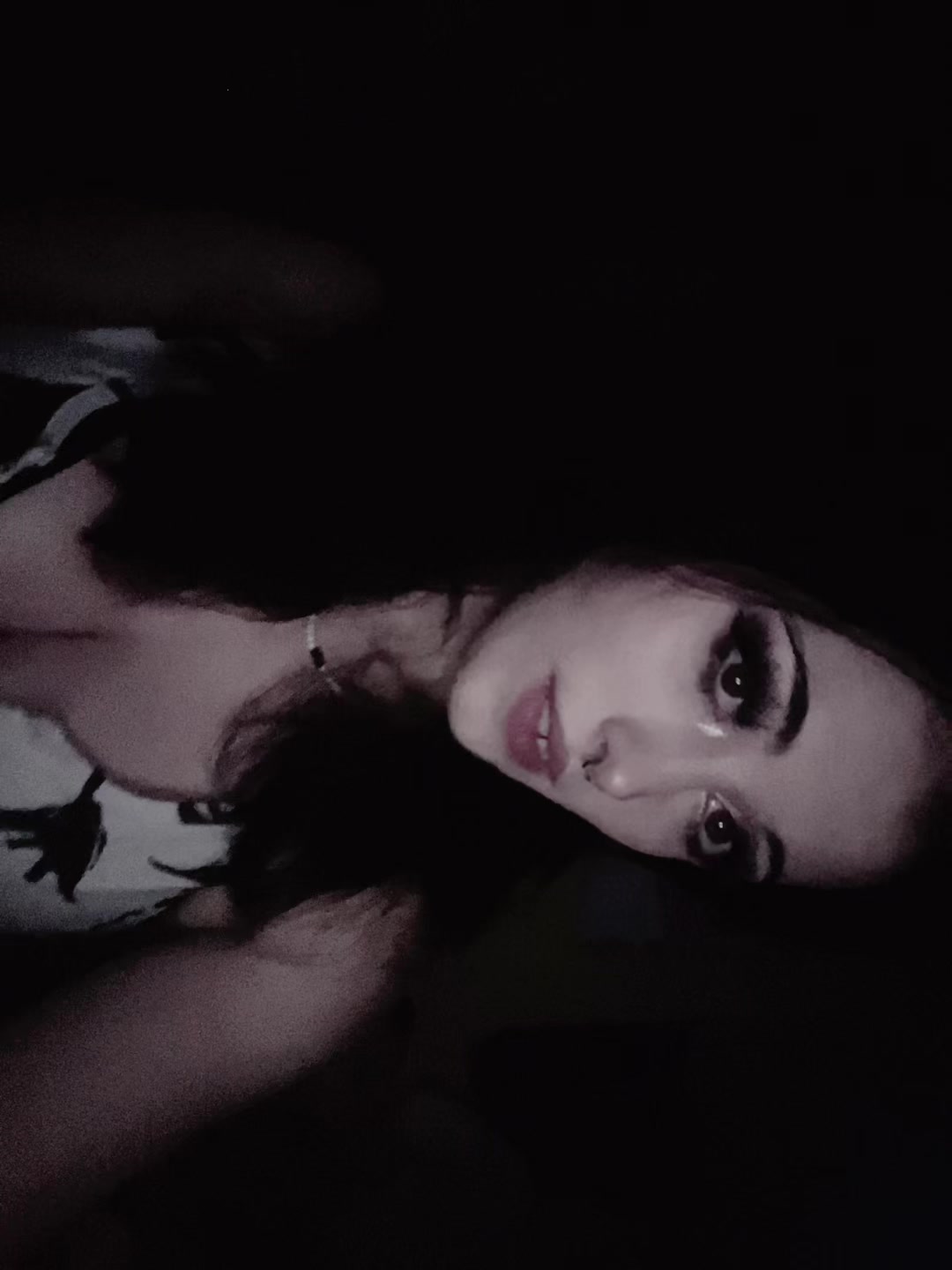 @v4mp_d0llrot4u