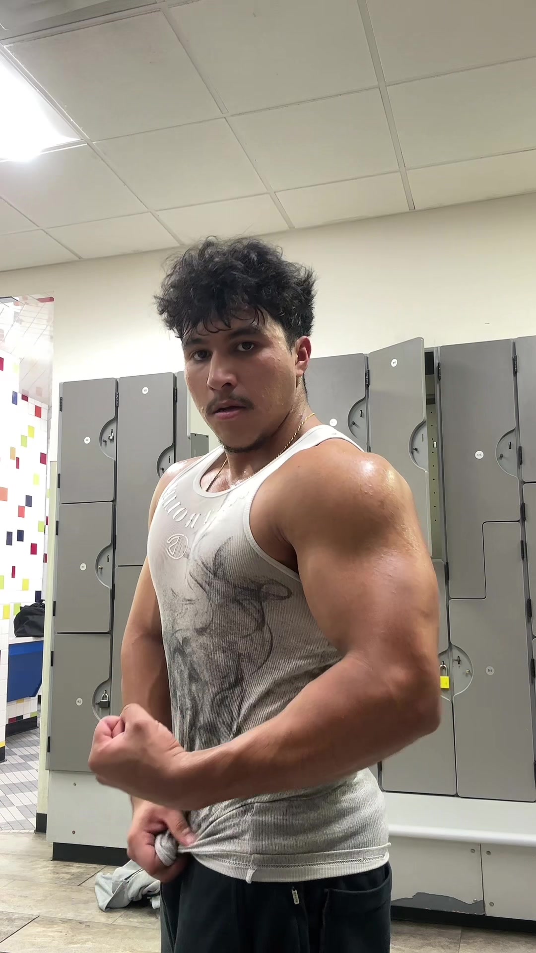 @AnthonyLifts