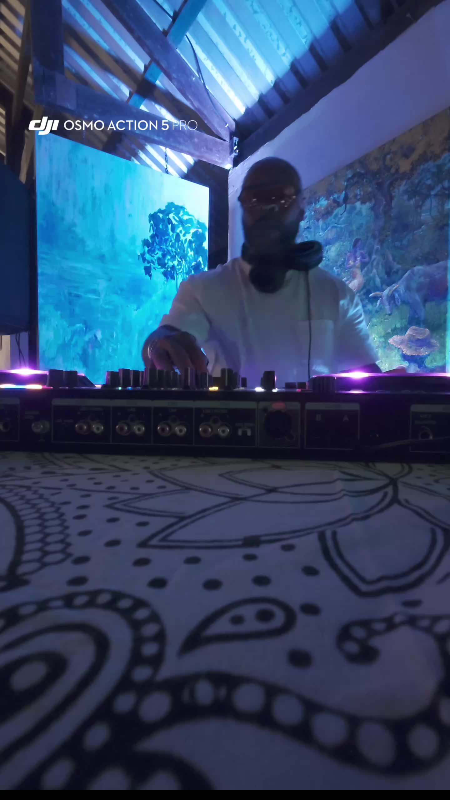 @OMOLU