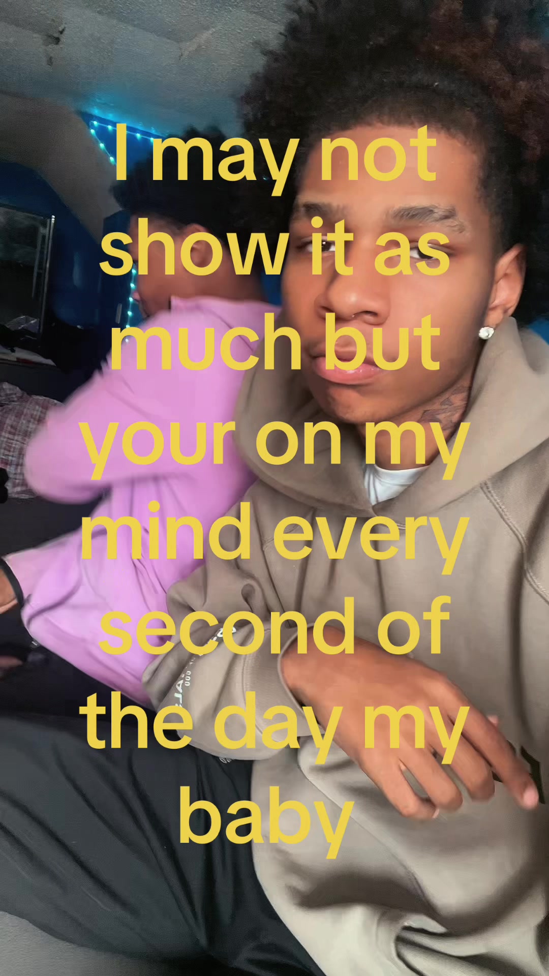 @⃟