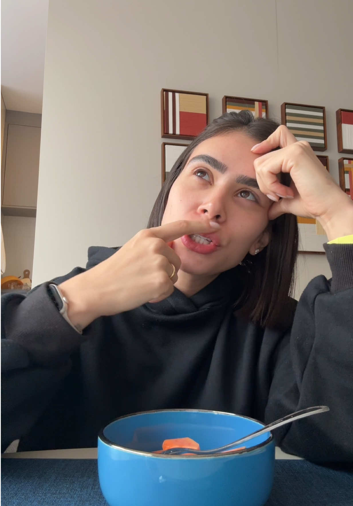 @anamosconi
