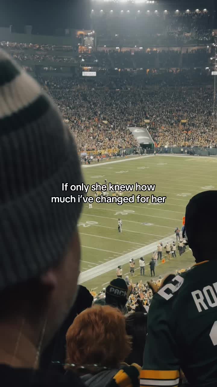 @AaronGOATRodgers