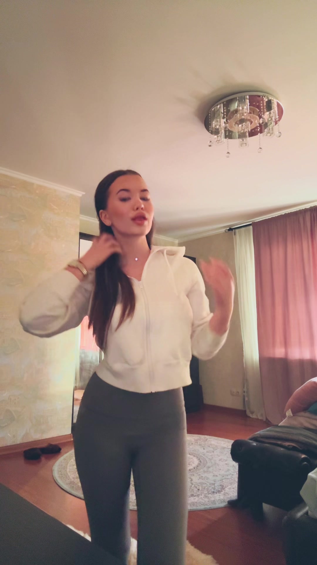 @lantratova08