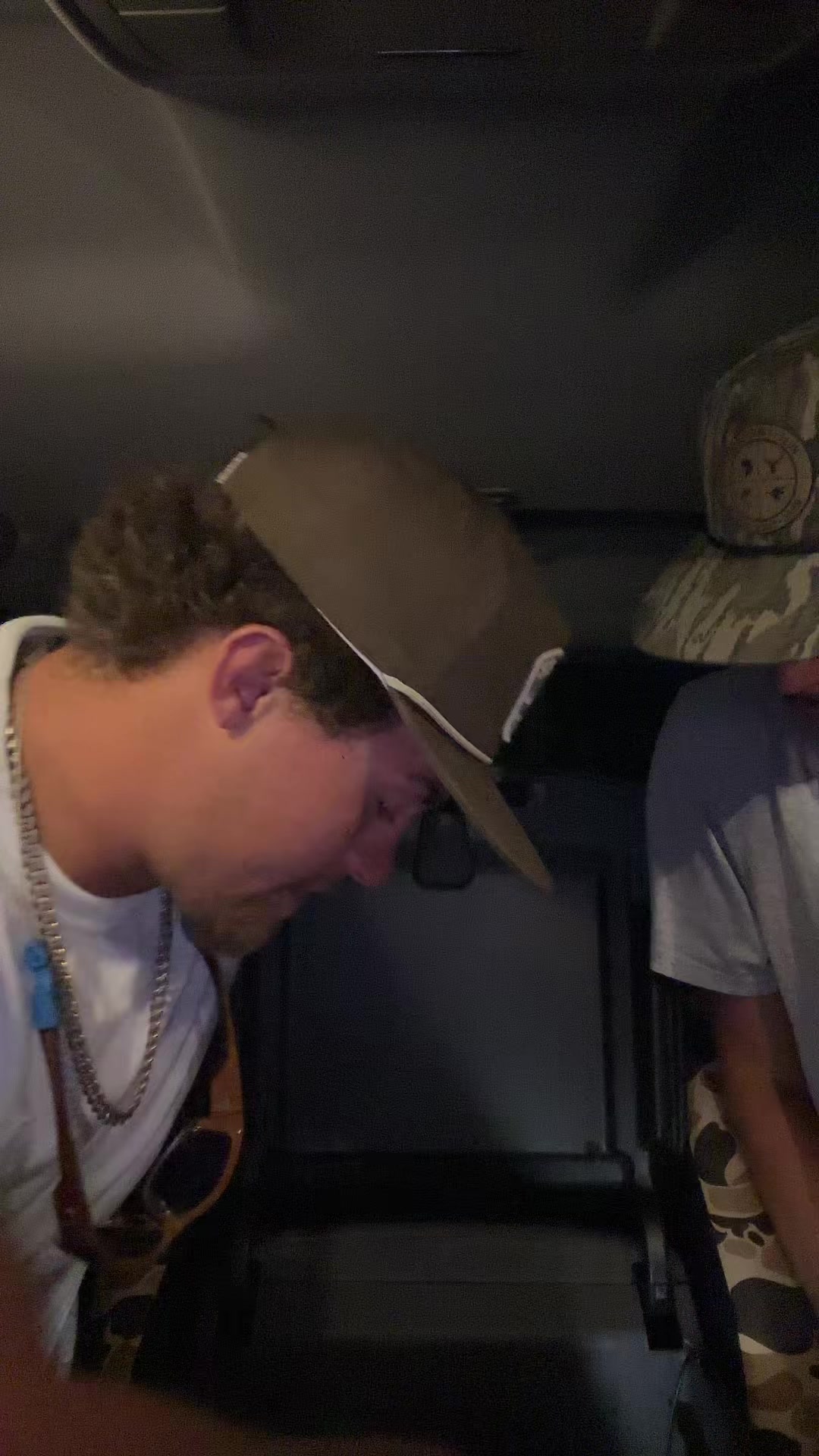 @JJ