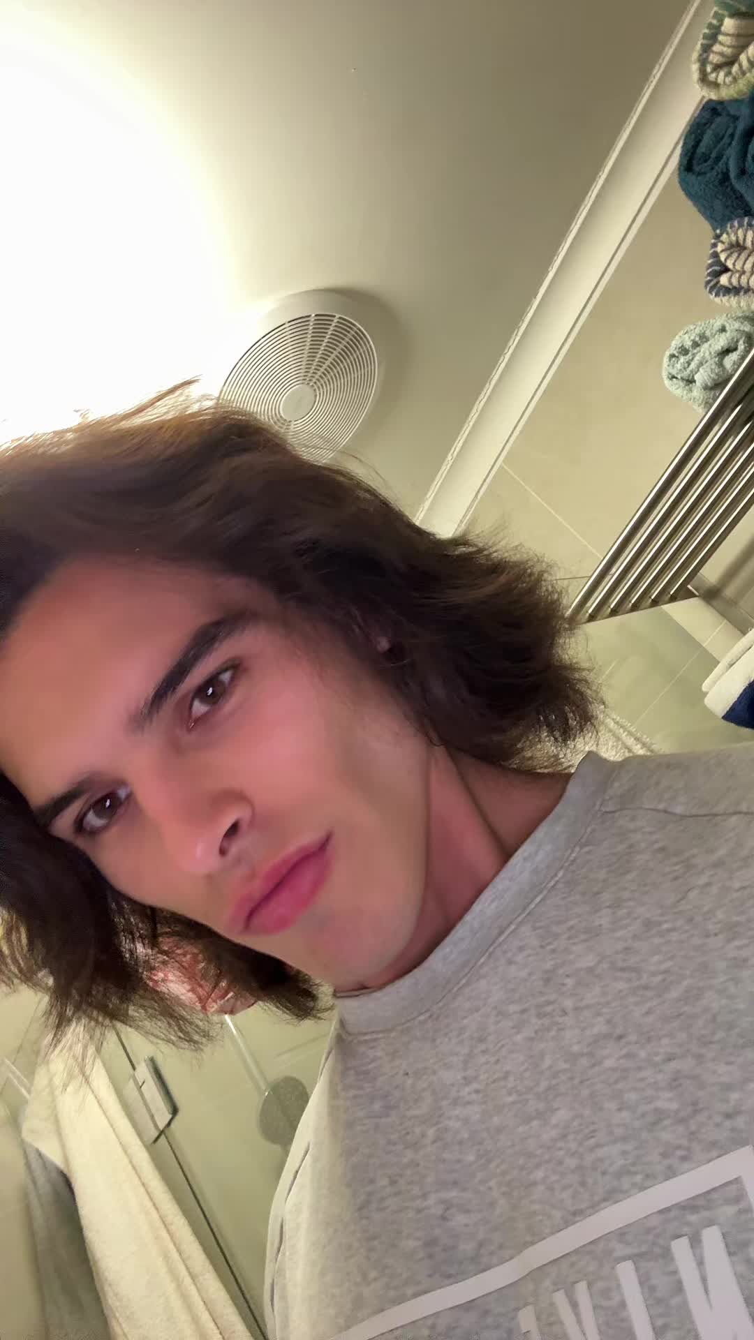 @EnikSuxks