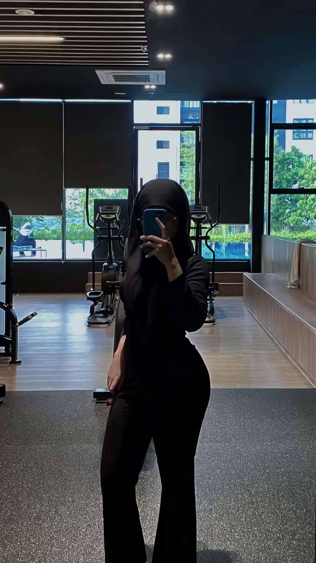 @ع