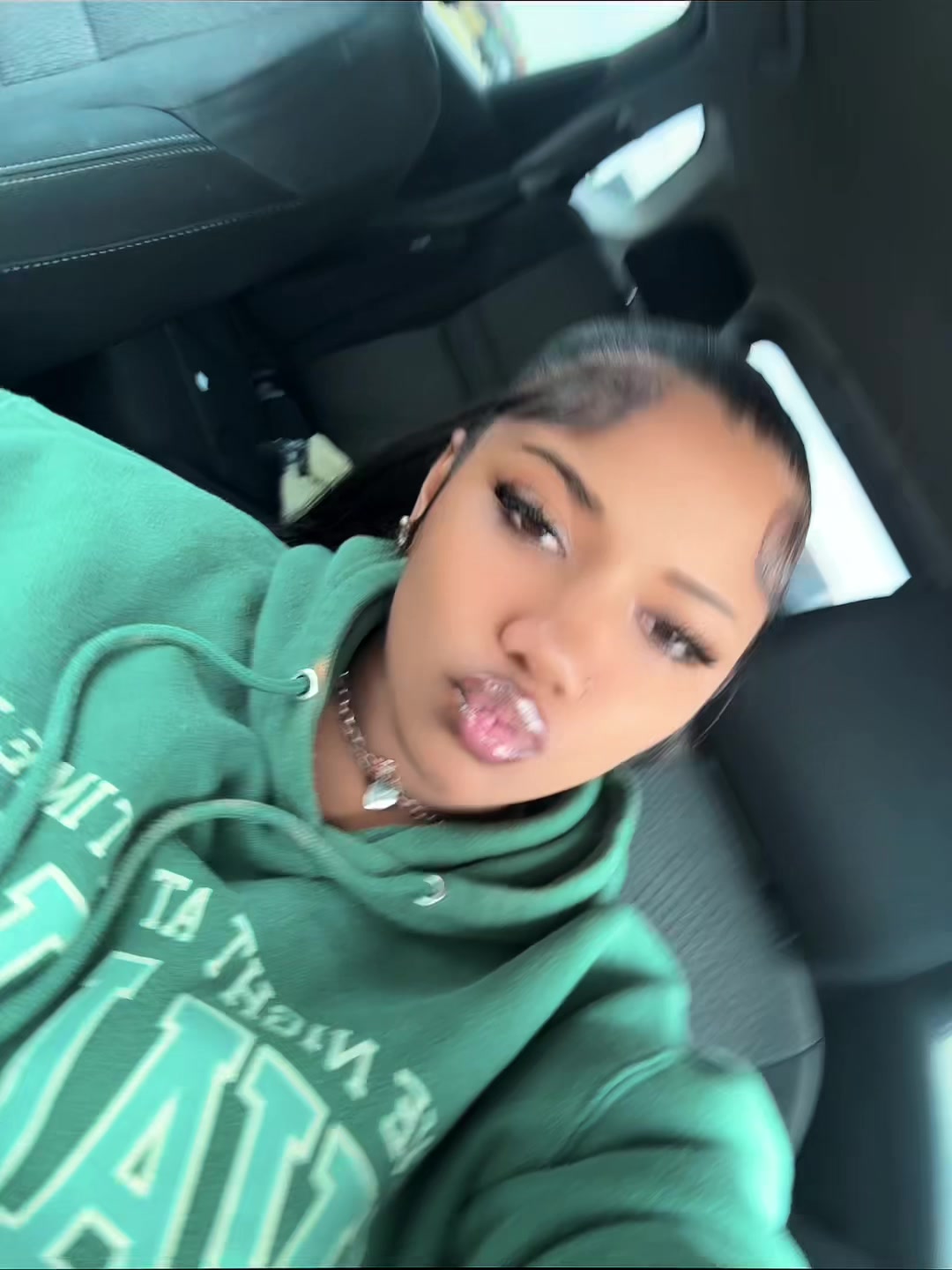 @beautifulthugg3rgirll