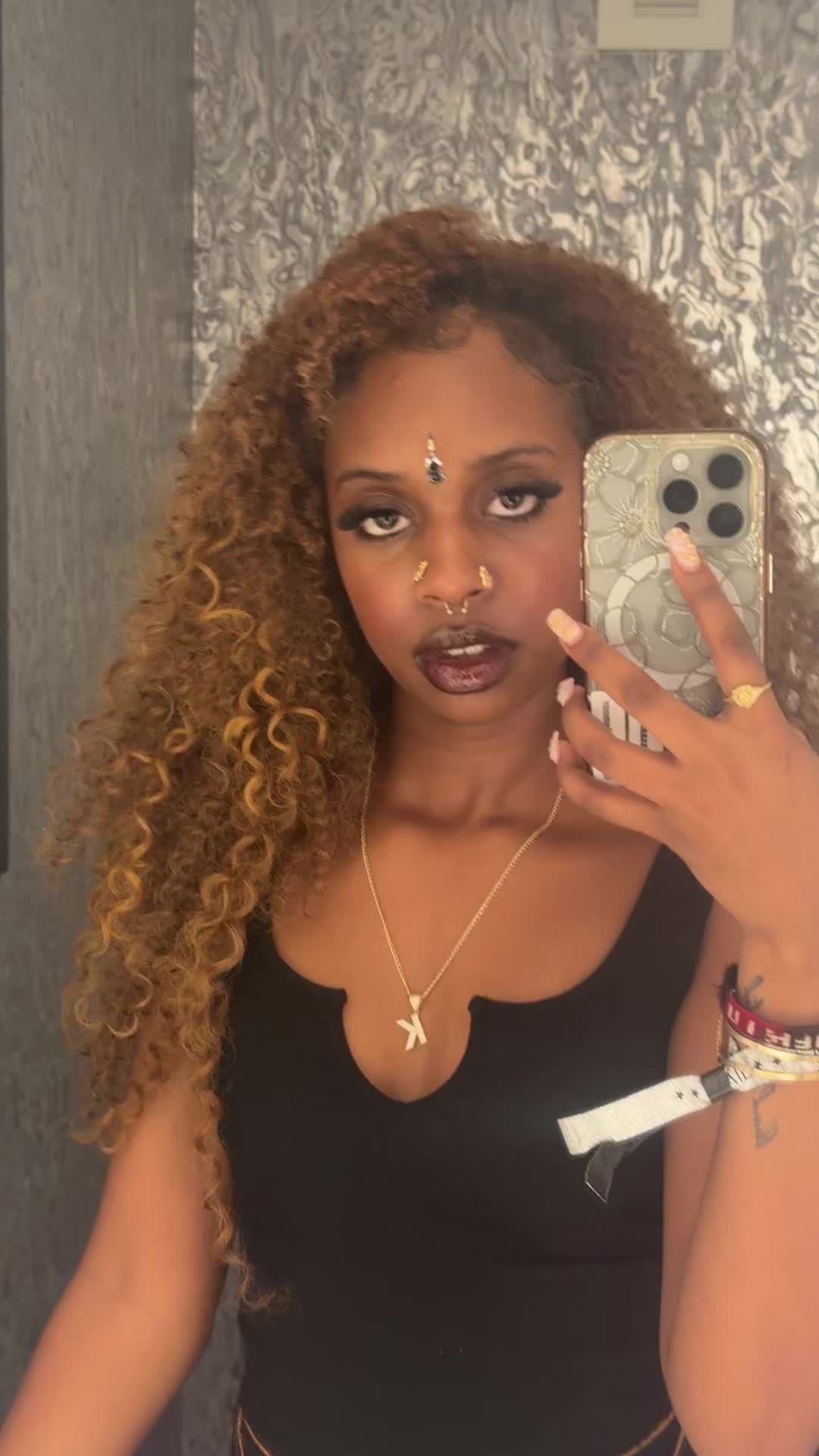 @yana