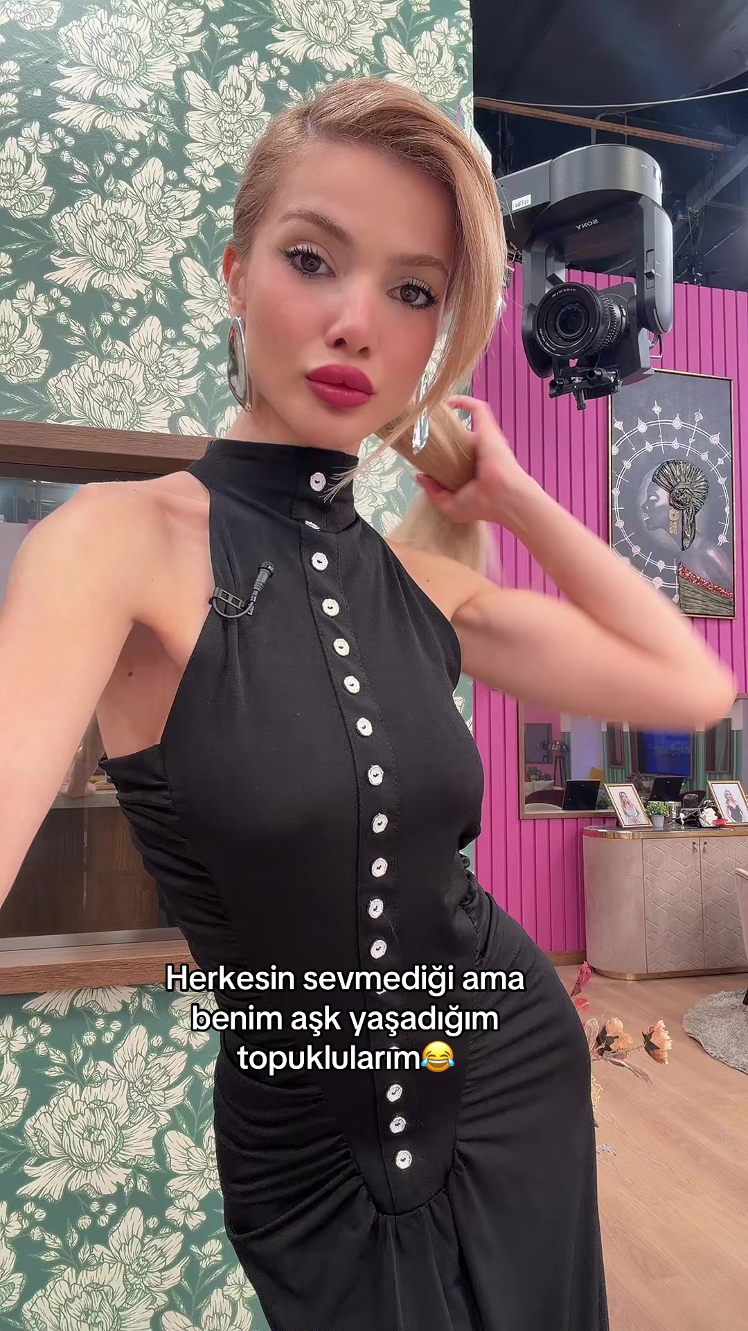 @Elisa