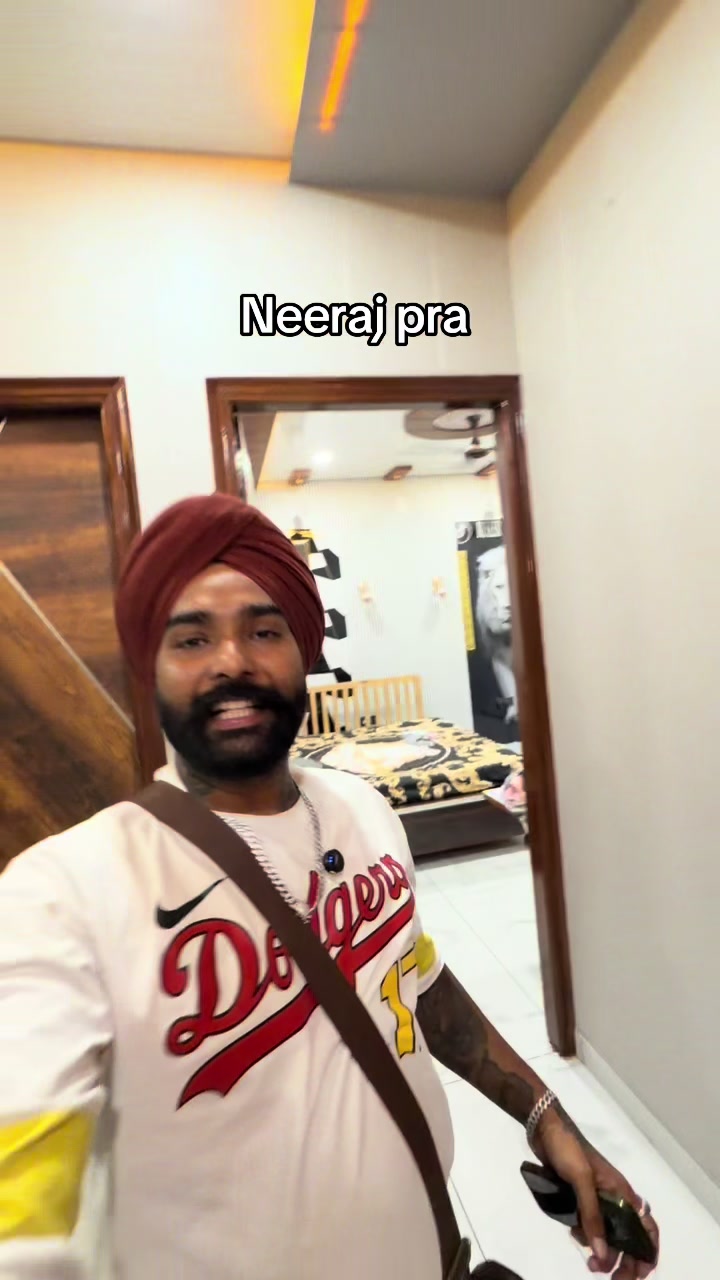 @Laddipunjabiartist🎭🎸