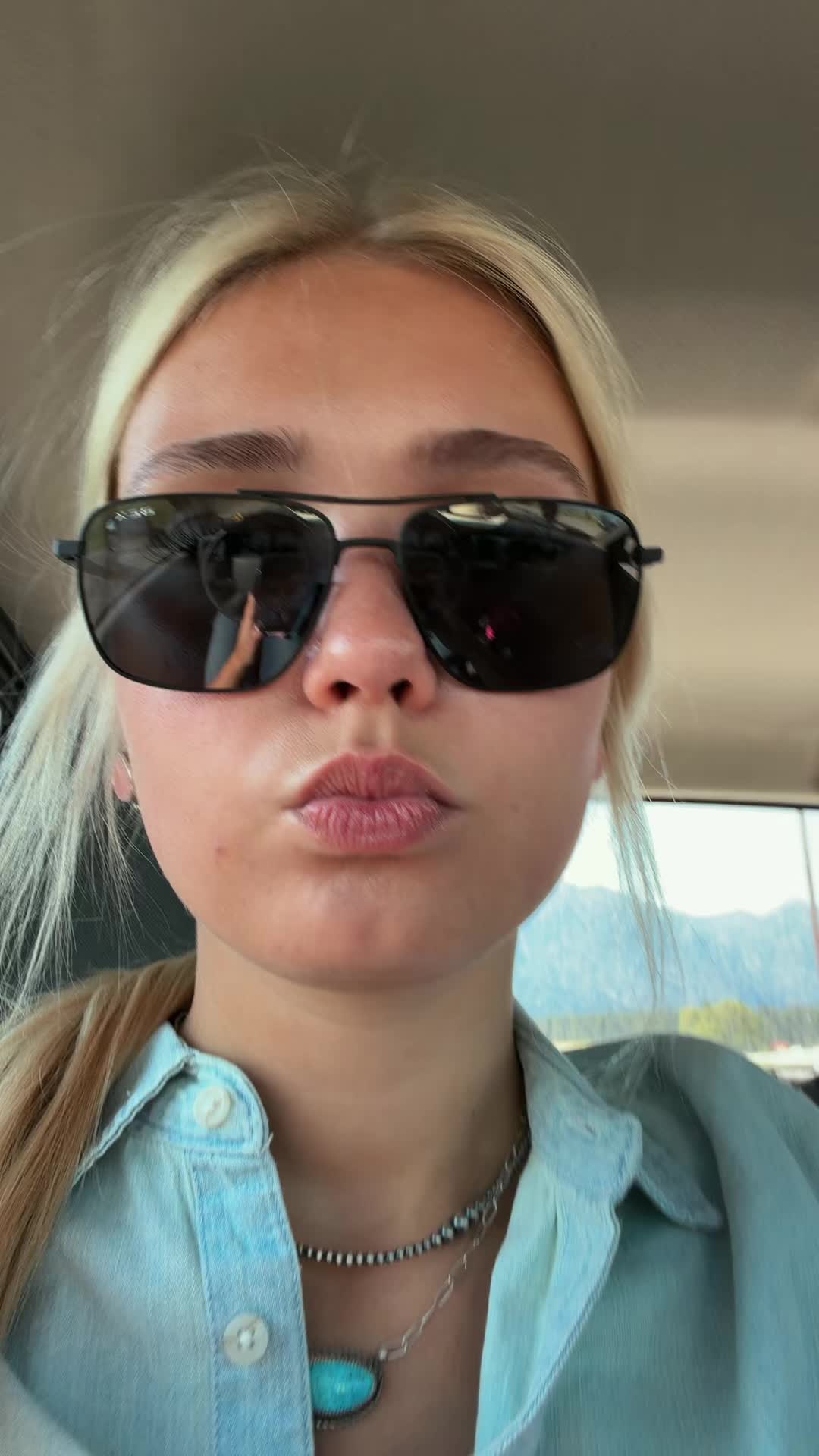 @lola.tabor