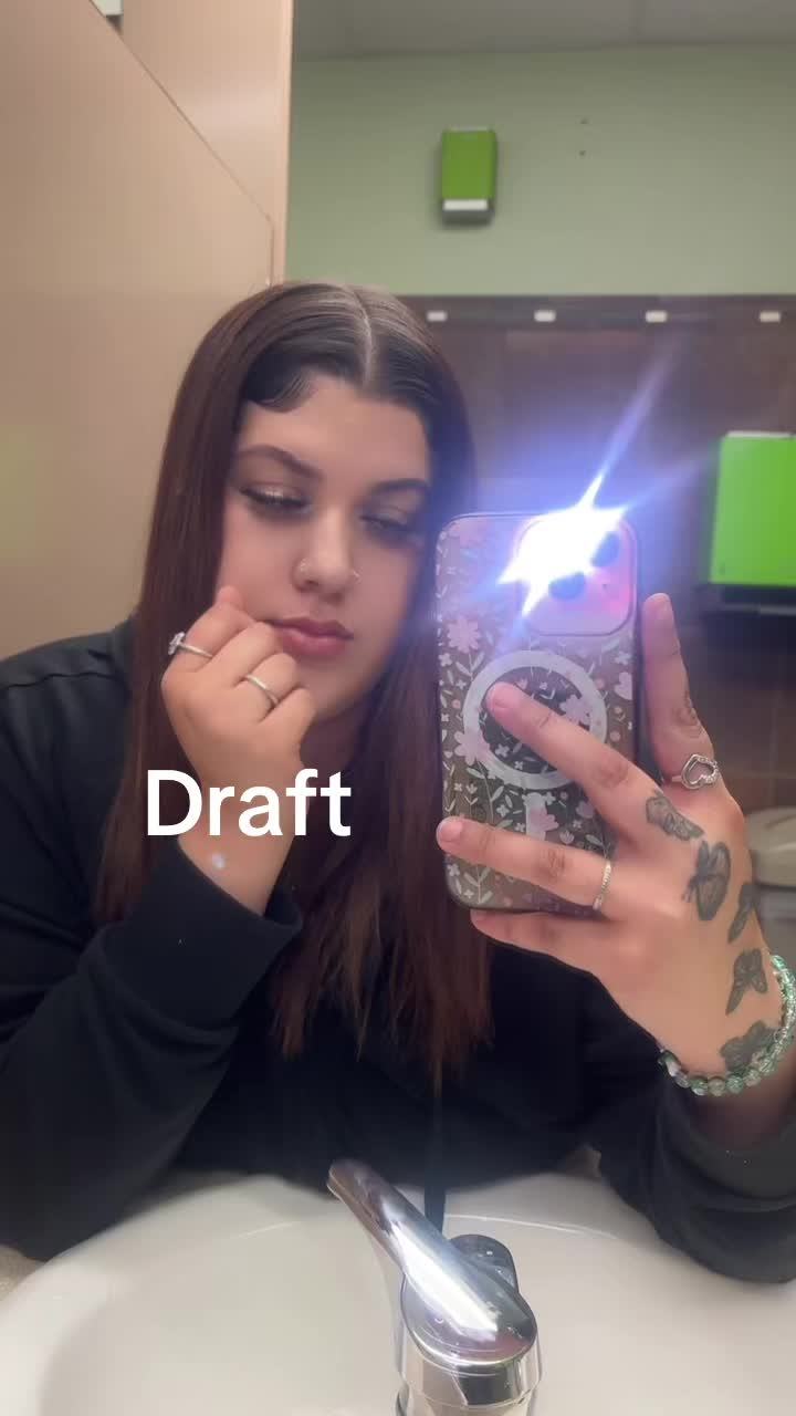 @DAVRIANA K🩷