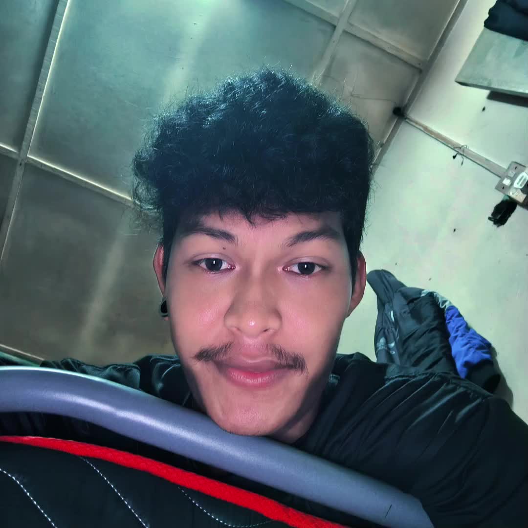 @Yus