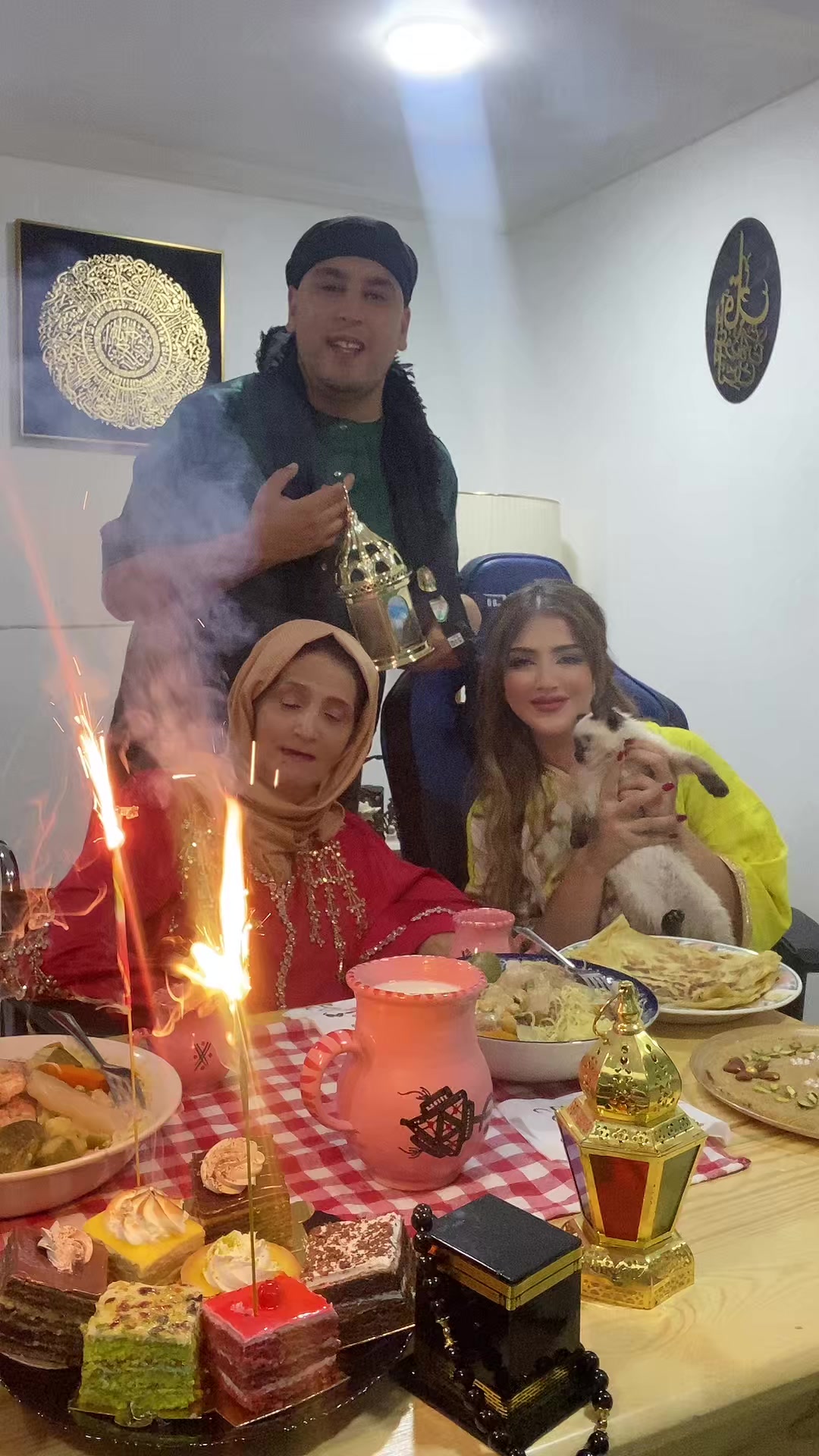 @Houssam and maman❤️