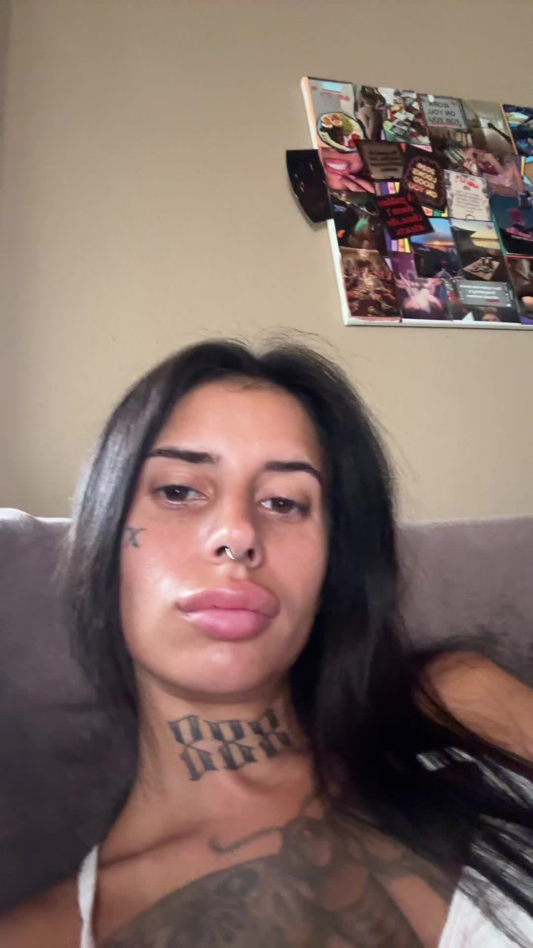 @Nes