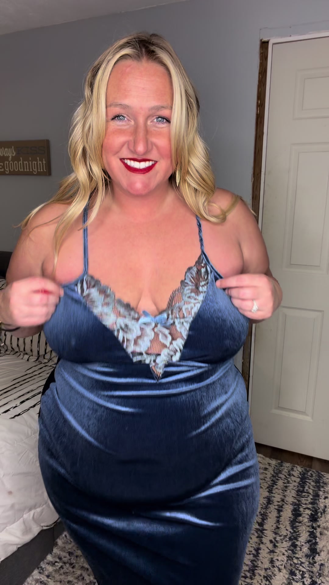 @tierraleonaa