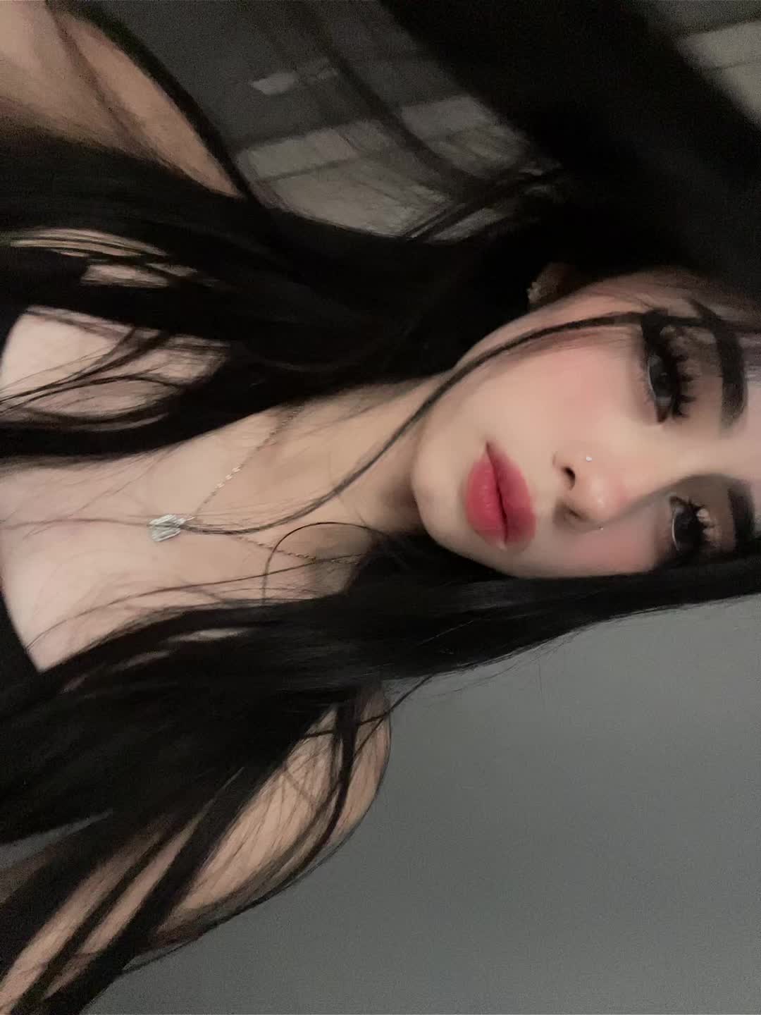 @Kimsita_m