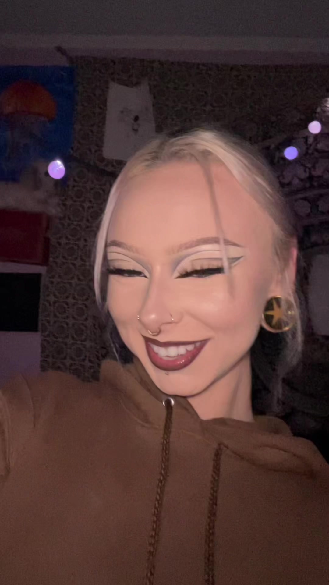 @🧐