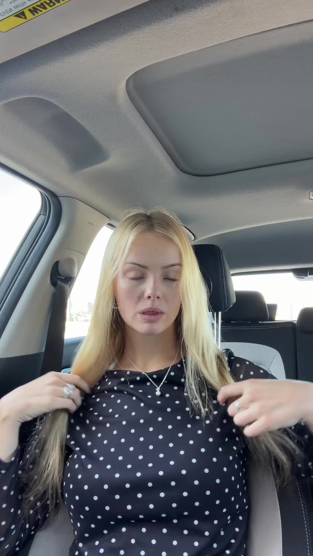 @rachelleahtia