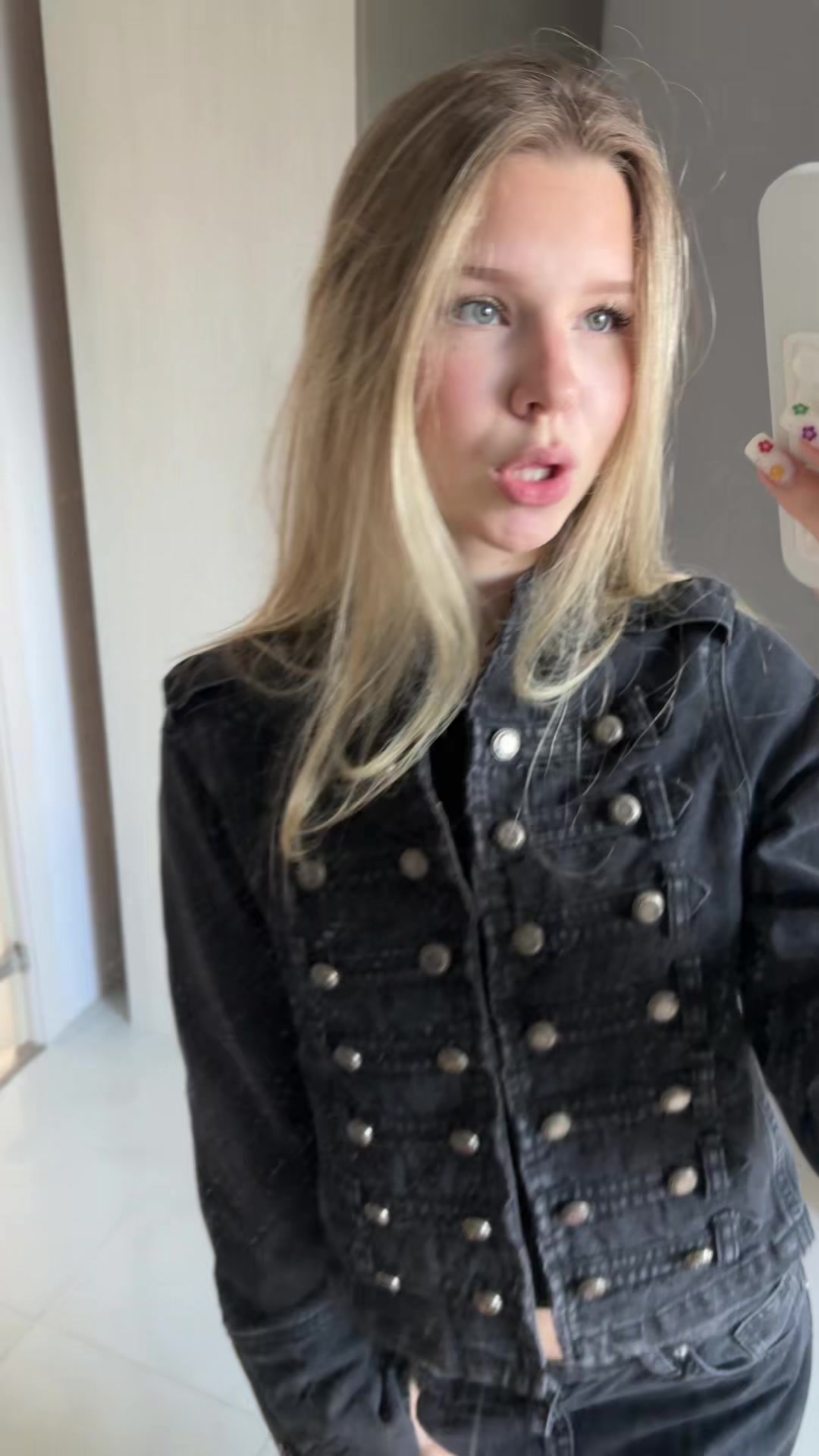 @nurkovaa