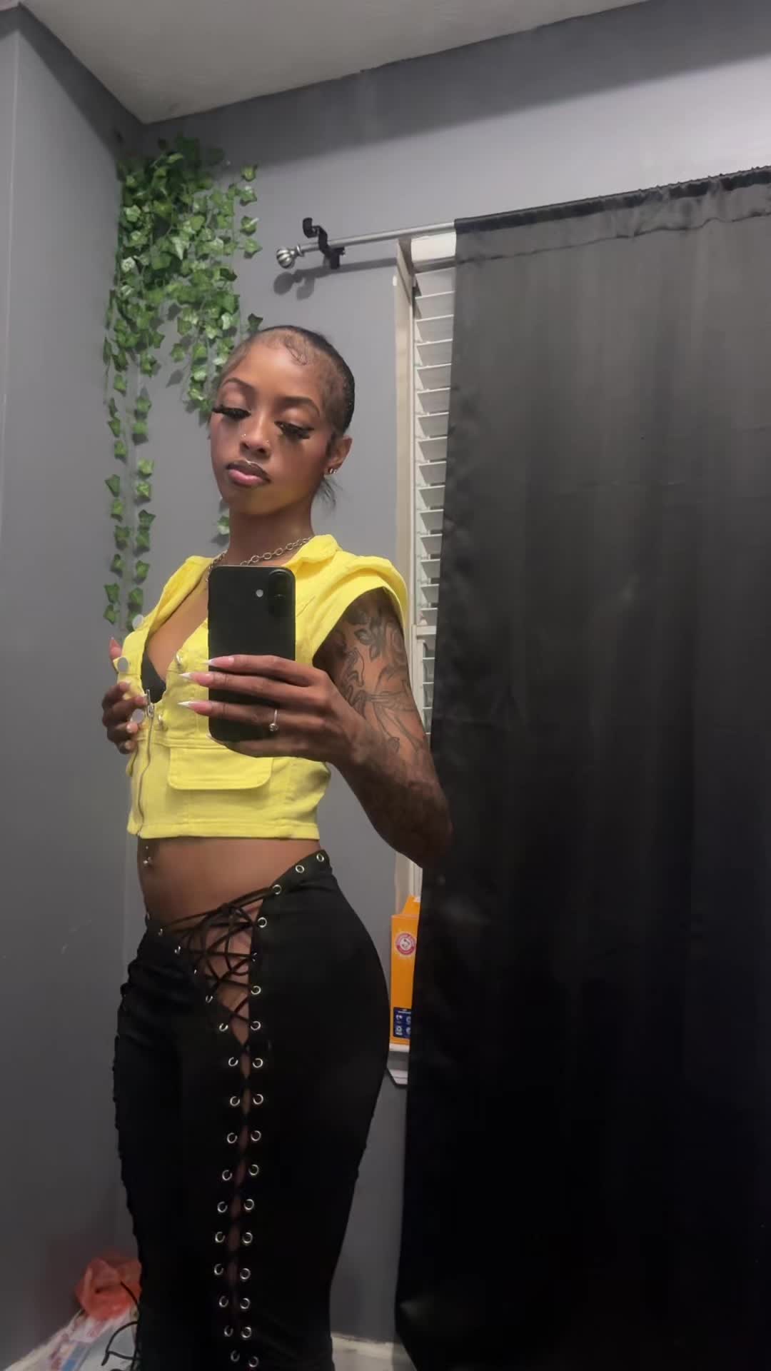 @beautifulweirdo01