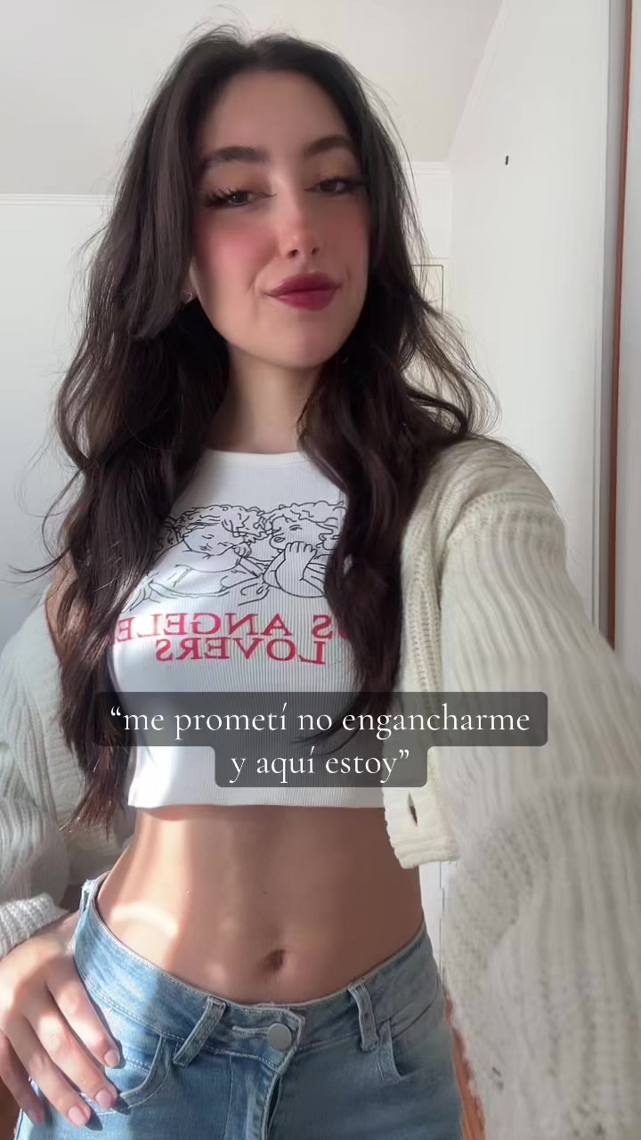 @Renata🥀