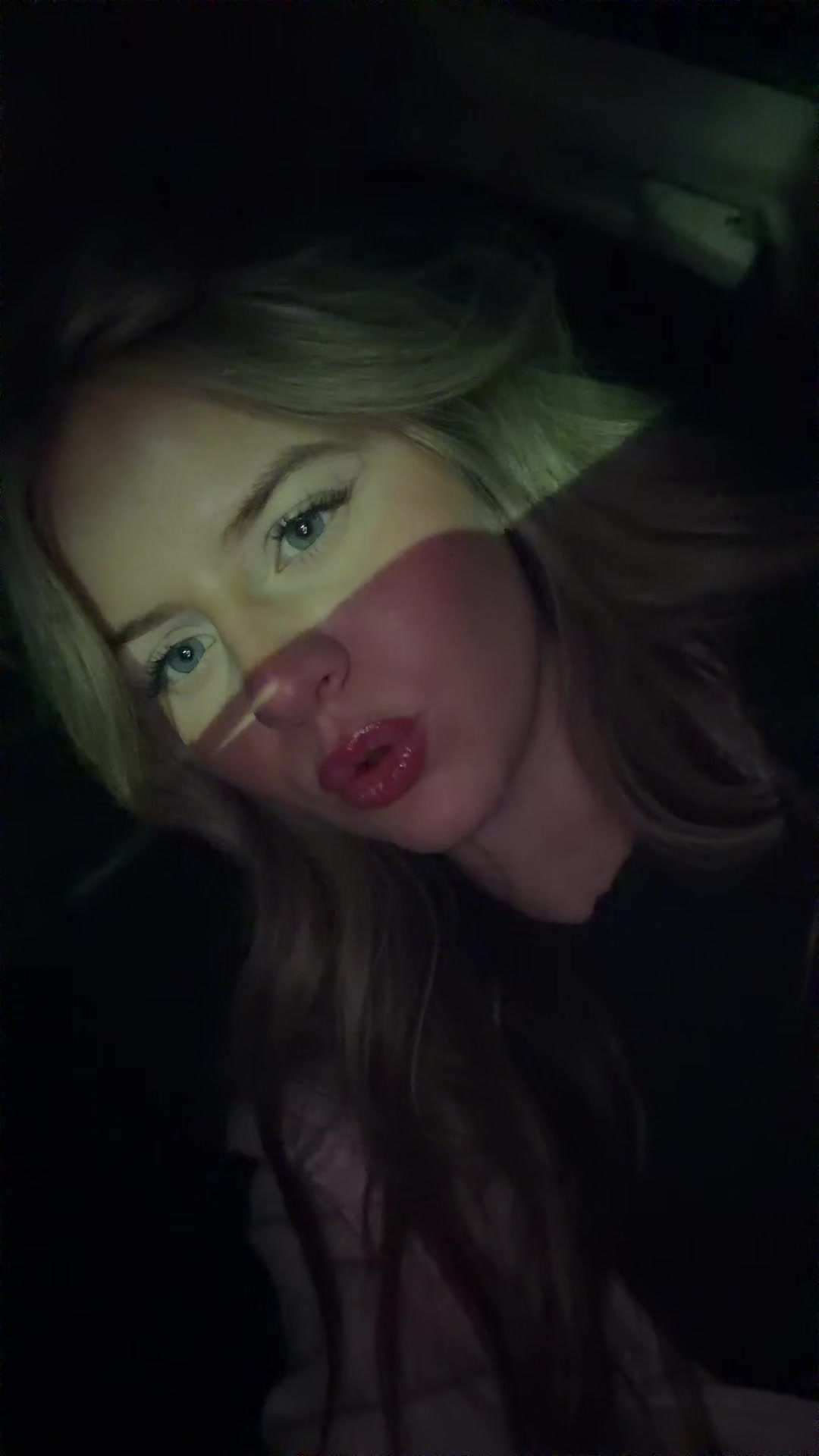 @Isabella