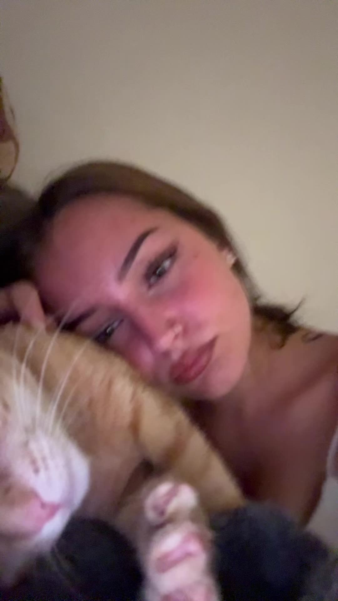 @𝐇𝐀𝐍𝐍𝐀𝐇𝐋𝐔𝐈𝐒𝐈𝐄𝐍𝐍𝐄