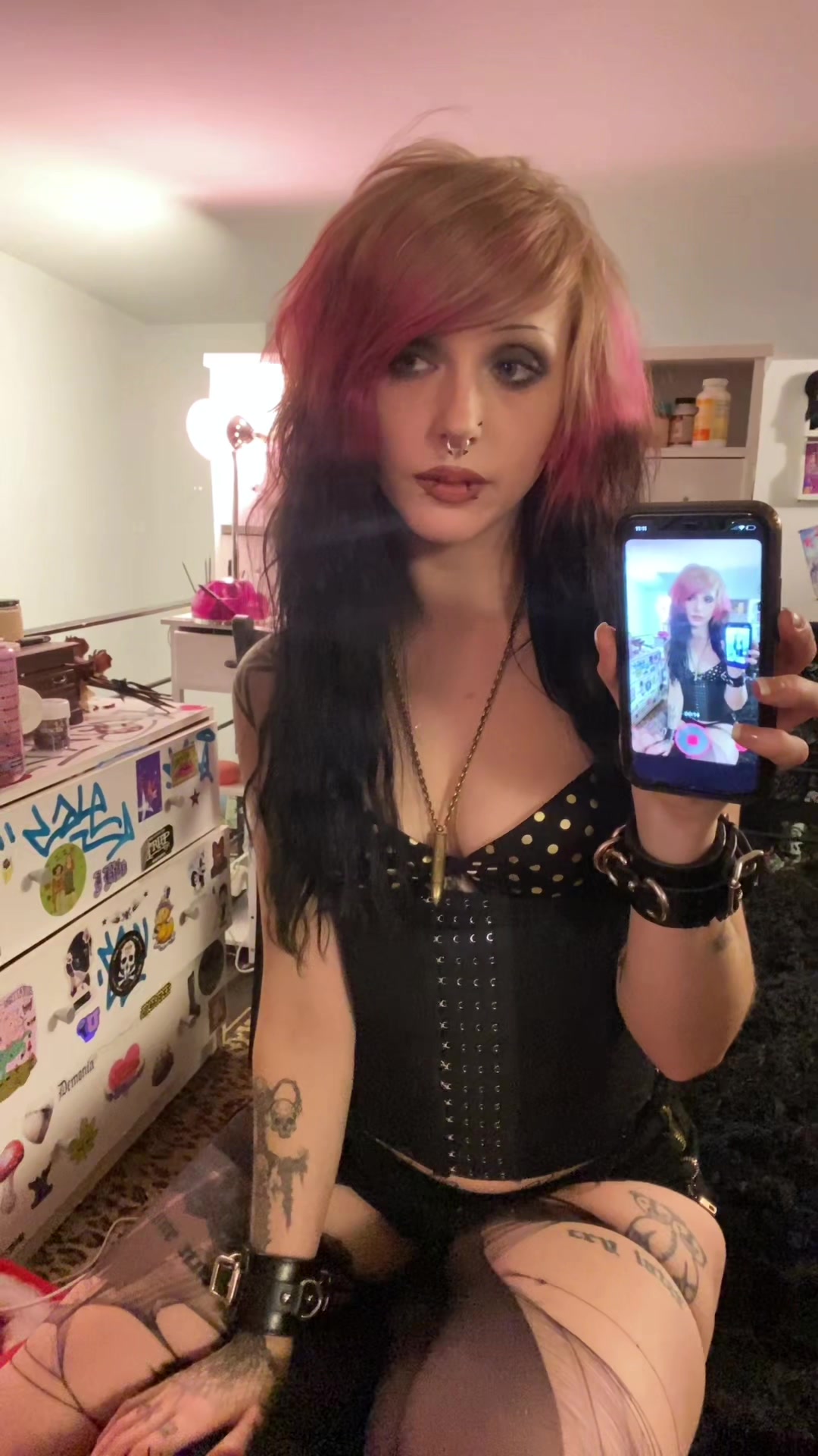 @emoemmz