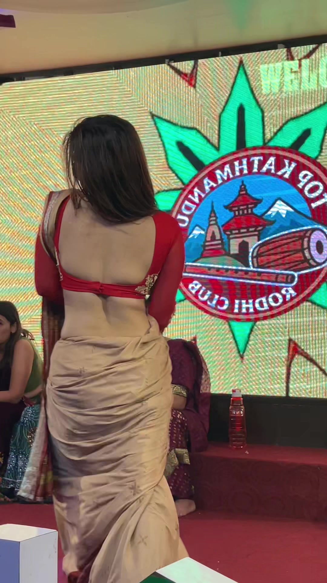 @प्यारी😘