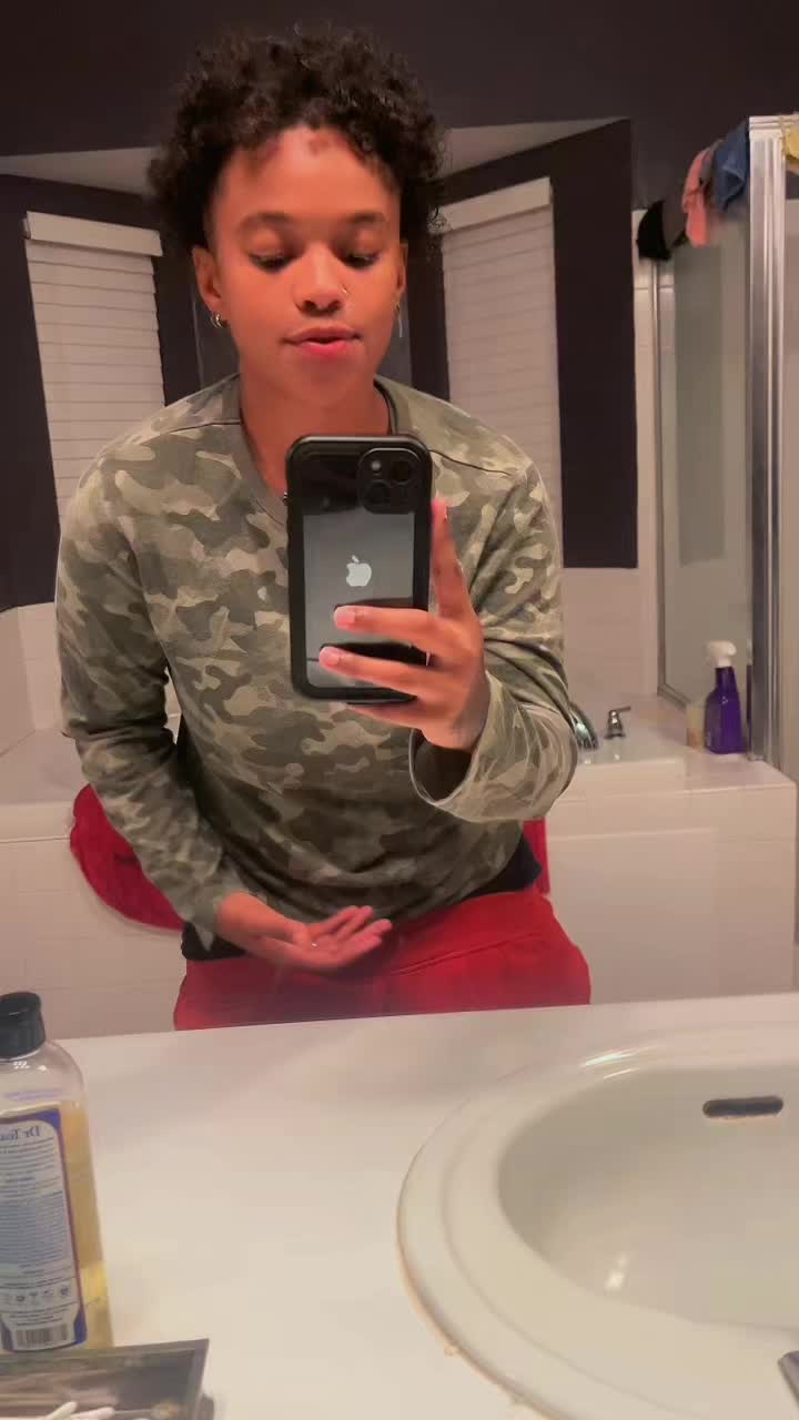 @Briana🏳️&zwj;🌈